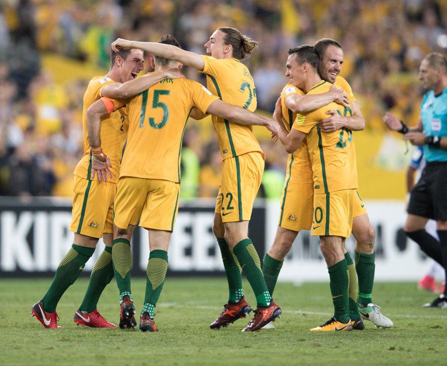 关键时刻连续拿分险追平！张镇麟全场20+8错失扳平三分